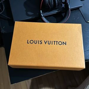 Louis Vuitton box
